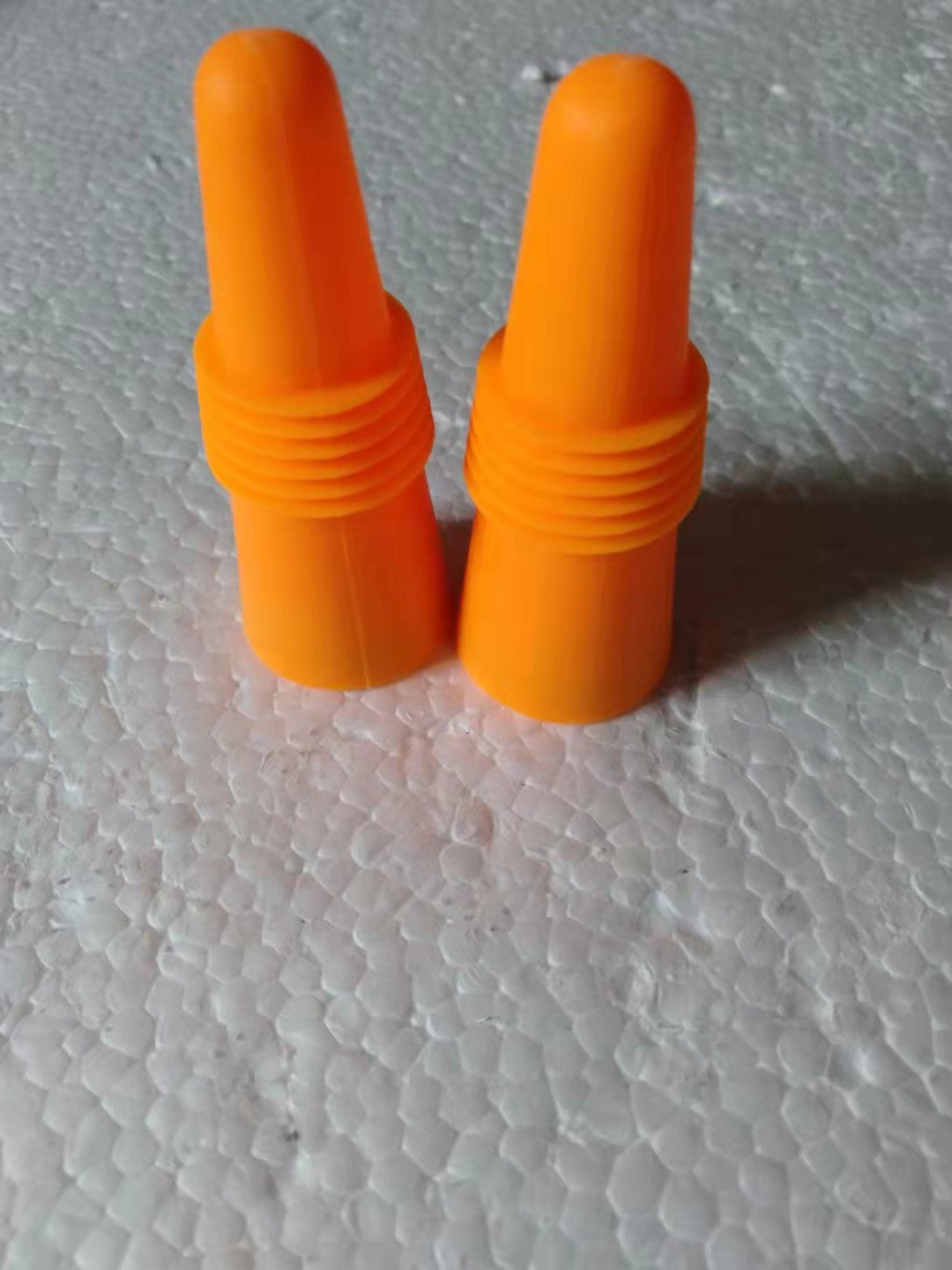 Silicone-Sealed Stainless Wine Stoppers